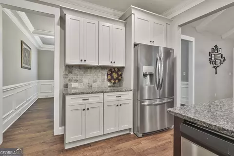Entry Way - 110 Chimney Ct, Lagrange, GA 30240 photo 6 of 10