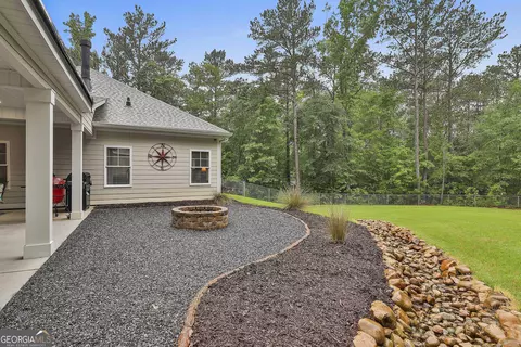 Exterior - 110 Chimney Ct, Lagrange, GA 30240 photo 12 of 15