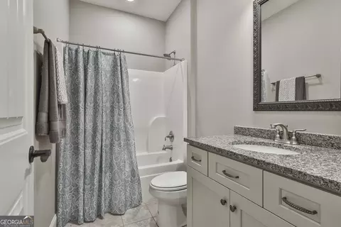 Bath - 110 Chimney Ct, Lagrange, GA 30240 photo 4 of 4