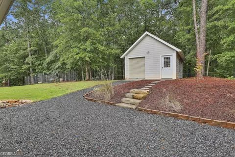 Exterior - 110 Chimney Ct, Lagrange, GA 30240 photo 13 of 15