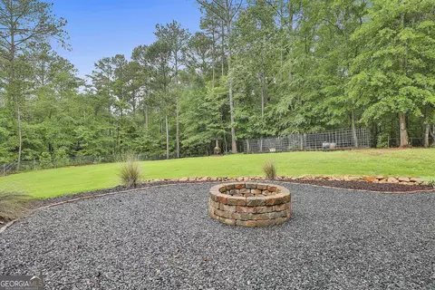 Exterior - 110 Chimney Ct, Lagrange, GA 30240 photo 11 of 15