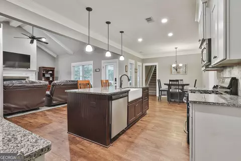 Kitchen - 110 Chimney Ct, Lagrange, GA 30240 photo 5 of 5