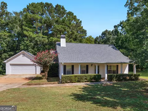 1293 Coan Dr, Locust Grove, GA 30248