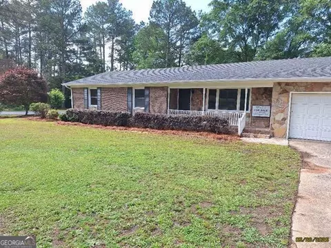 1261 Glenn Carrie Rd, Hull, GA 30646