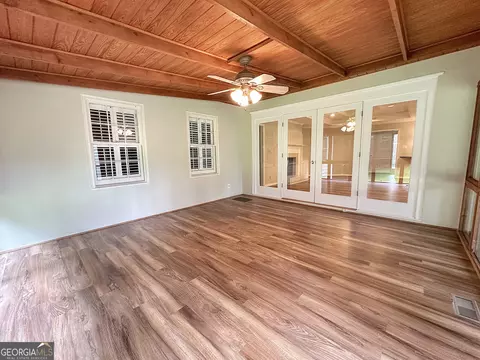 Exterior - 101 Kenwood Dr, Lagrange, GA 30241 photo 5 of 10