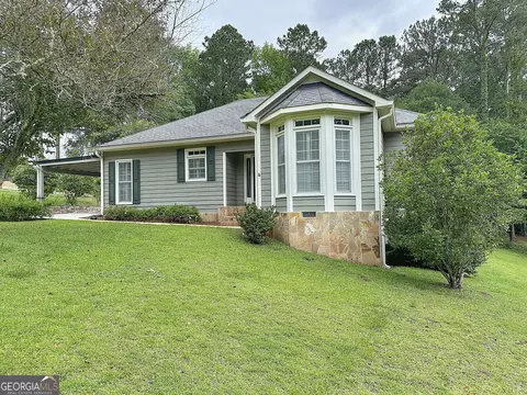 Exterior - 101 Kenwood Dr, Lagrange, GA 30241 photo 1 of 10
