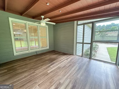 Exterior - 101 Kenwood Dr, Lagrange, GA 30241 photo 6 of 10