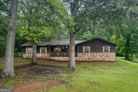 69 Trace Ct, Stockbridge, GA 30281