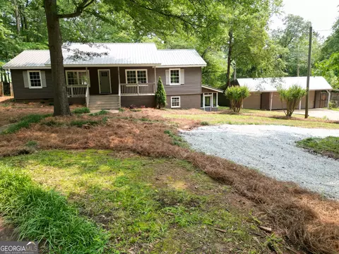 286 Barnes Cir, Commerce, GA 30530