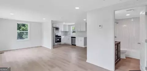 Living - 328 Whitaker Rd, Lagrange, GA 30240 photo 1 of 1
