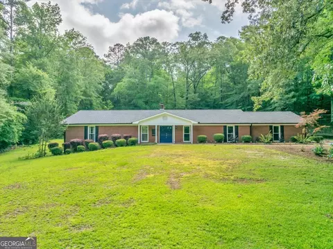 7234 Neal Dr, Macon, GA 31216