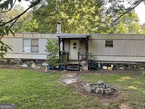 1822 Fischer Rd, Sharpsburg, GA 30277