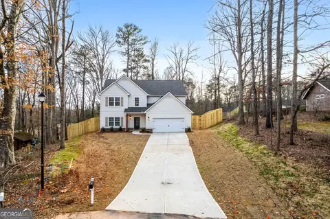 7 Woodbine Pt, Newnan, GA 30265