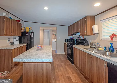 Kitchen - 2614 Defoor Rd, Toccoa, GA 30577 photo 1 of 2