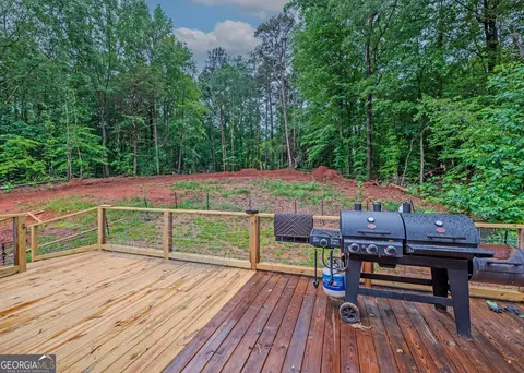 Exterior - 2614 Defoor Rd, Toccoa, GA 30577 photo 3 of 4