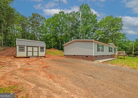 Exterior - 2614 Defoor Rd, Toccoa, GA 30577 photo 2 of 4