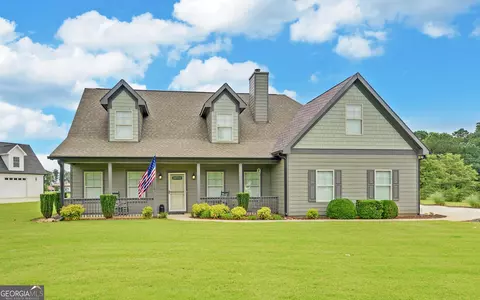 60 Villa Cts, Hartwell, GA 30643