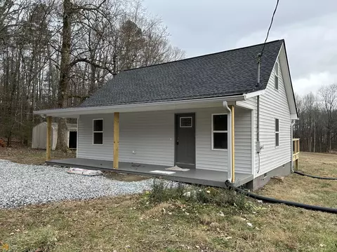 1679 Rock Rd, Mount Airy, GA 30563