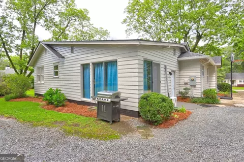 926 Thomaston St, Barnesville, GA 30204 photo 4