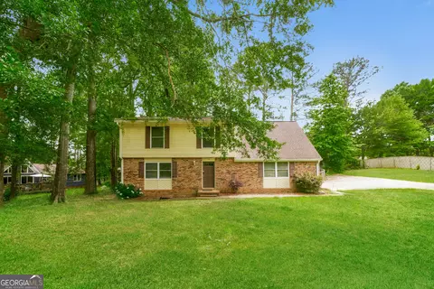 113 Lisa Ln, Carrollton, GA 30117