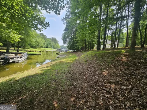 1380 Armour Rd, Greensboro, GA 30642