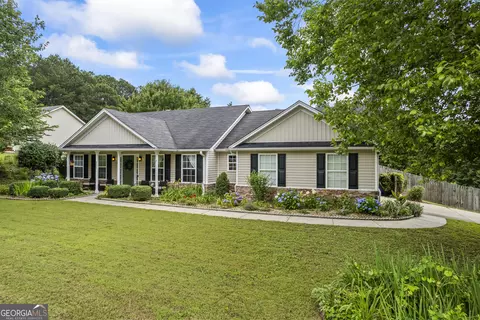 301 Bradford Ct, Auburn, GA 30011
