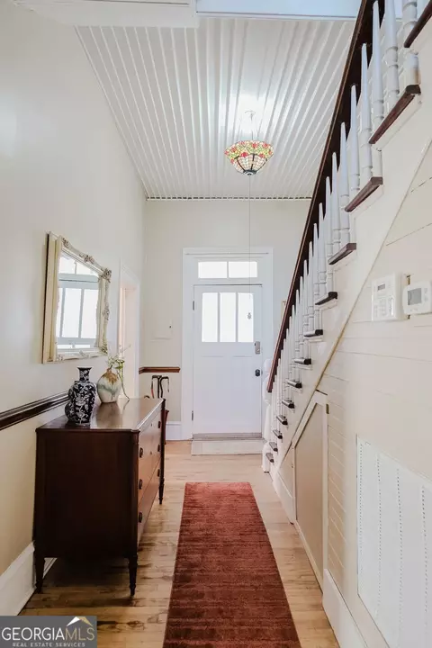 Entry Way - 428 Elm St, Barnesville, GA 30204 photo 1 of 16