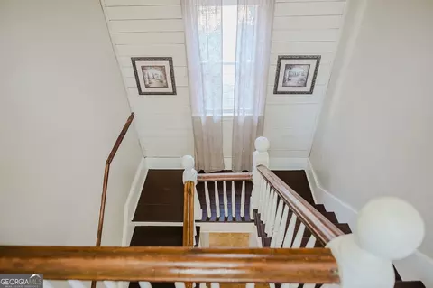 Entry Way - 428 Elm St, Barnesville, GA 30204 photo 13 of 16