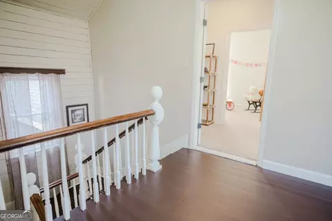 Entry Way - 428 Elm St, Barnesville, GA 30204 photo 15 of 16
