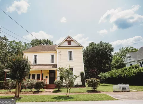 Exterior - 428 Elm St, Barnesville, GA 30204 photo 3 of 11