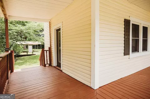 Exterior - 428 Elm St, Barnesville, GA 30204 photo 6 of 11