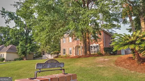 505 Knob Hill Dr, Valdosta, GA 31602