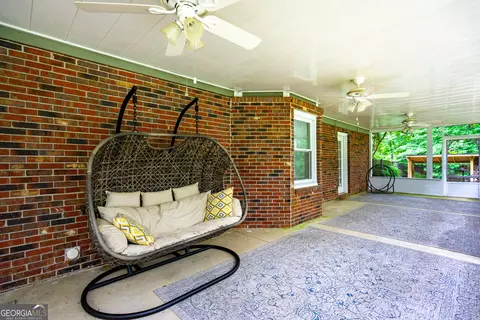 Exterior - 3010 White Oak Ct, Lagrange, GA 30240 photo 5 of 14