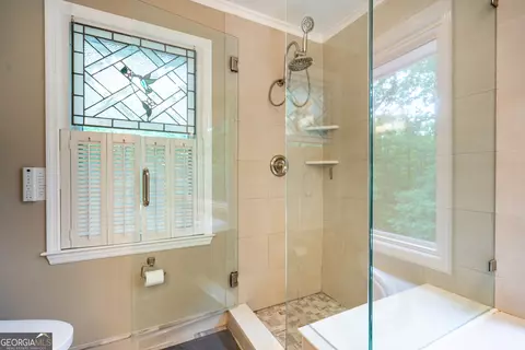 Bath - 3010 White Oak Ct, Lagrange, GA 30240 photo 5 of 7