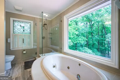 Bath - 3010 White Oak Ct, Lagrange, GA 30240 photo 4 of 7
