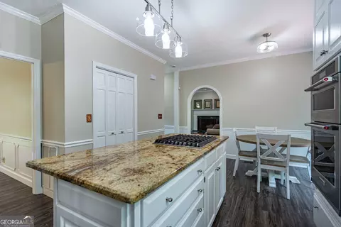 Kitchen - 3010 White Oak Ct, Lagrange, GA 30240 photo 3 of 3