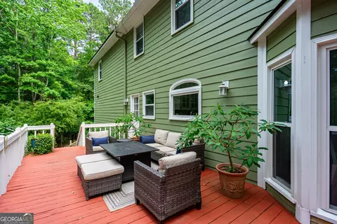 Exterior - 3010 White Oak Ct, Lagrange, GA 30240 photo 7 of 14