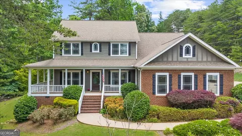 11 Cross Creek Dr, Toccoa, GA 30577