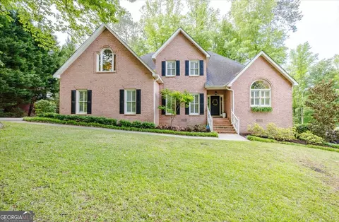 192 Barrington Hall Dr, Macon, GA 31220