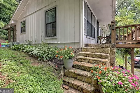 41 Mike Foster Ln, Clayton, GA 30525