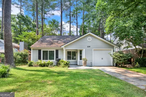 109 Blueberry Ct, Savannah, GA 31419