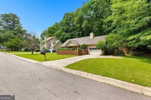 110 Long Leaf, Peachtree City, GA 30269