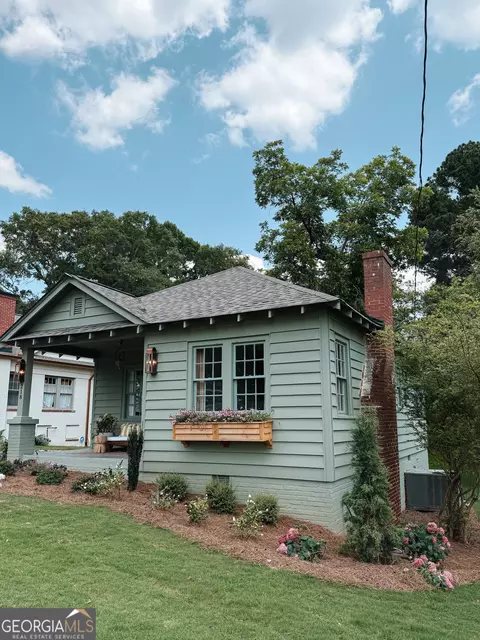 Exterior - 218 E Marable St, Monroe, GA 30655 photo 3 of 6