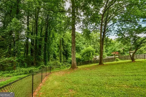 Exterior - 120 Chambers Ave, Cornelia, GA 30531 photo 7 of 9