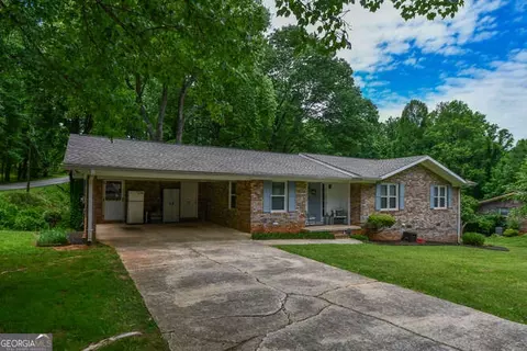 120 Chambers Ave, Cornelia, GA 30531