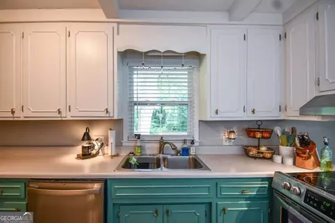 Kitchen - 120 Chambers Ave, Cornelia, GA 30531 photo 3 of 3