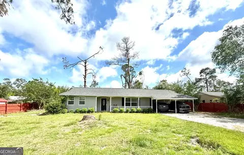 44 Kersey St, Hazlehurst, GA 31539