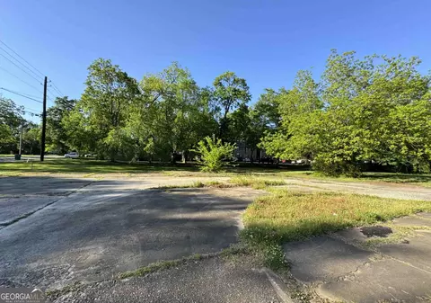 751 W Montgomery St, Milledgeville, GA 31061
