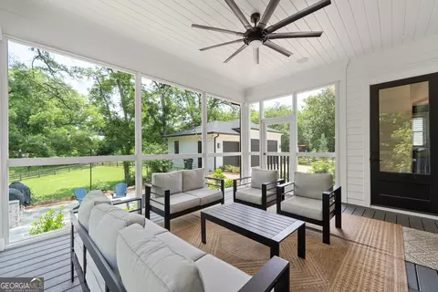 Exterior - 751 Bacon St, Madison, GA 30650 photo 11 of 16