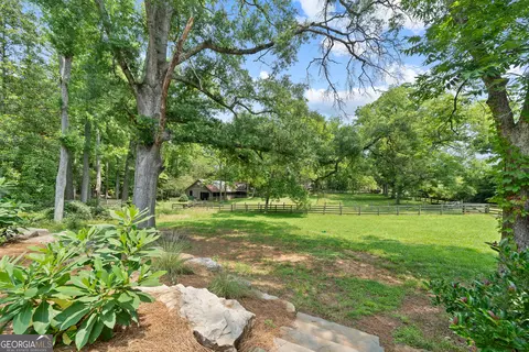 Exterior - 751 Bacon St, Madison, GA 30650 photo 7 of 16